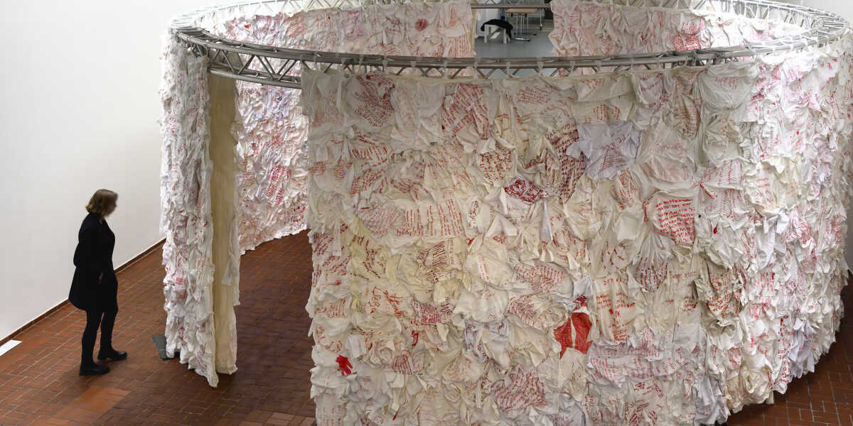 Interner Verweis: Ausstellung: „Franziska Greber: Women in the Dark – Aufruhr des Schweigens“, bis 31.05., Kunsthalle Erfurt